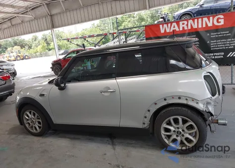 2016 Mini Hardtop Cooper from USA, damaged, VIN WMWXP5C54G2D70820